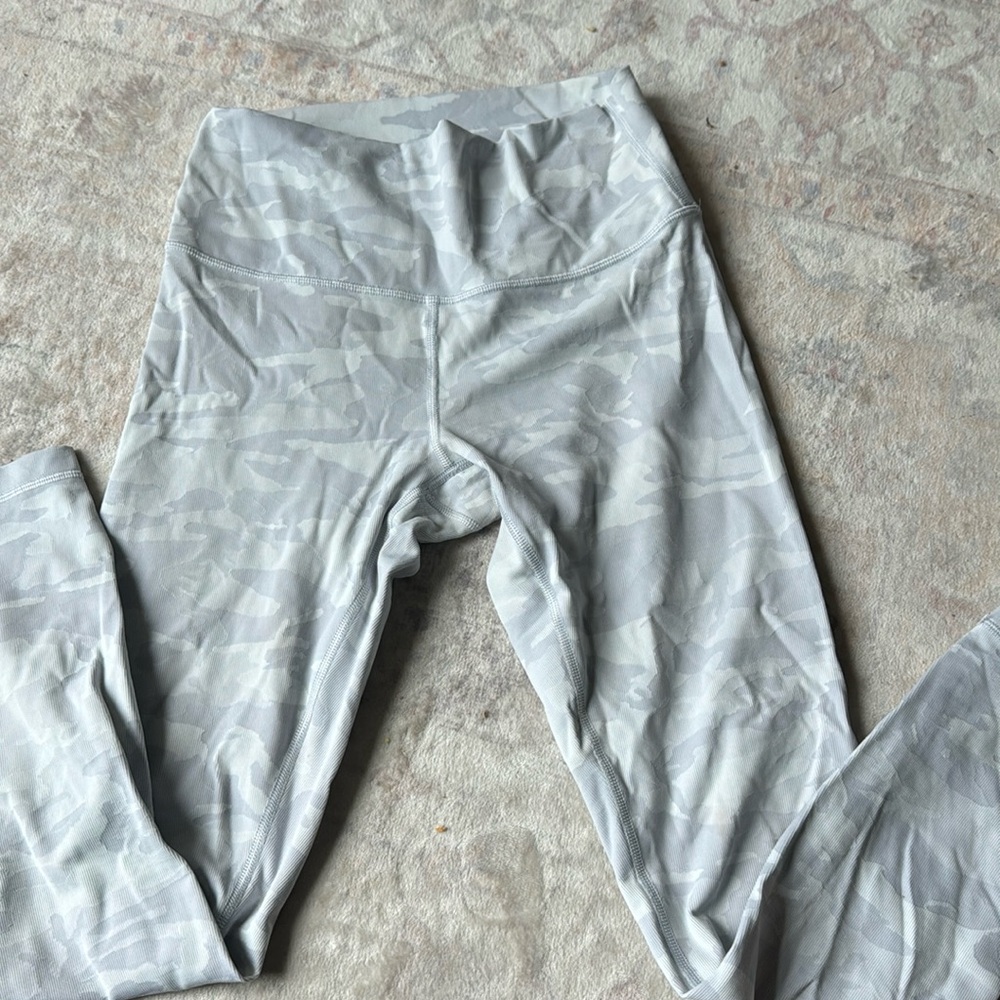 White CAMO Lulu lemon ribbed